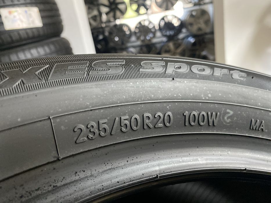 235/50/20 100W TOYO TIRES Proxes Sport