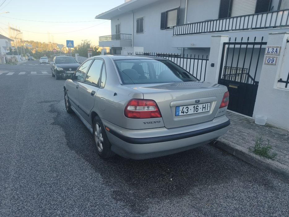 Volvo S40  1.8 115 cv "LER DISCRIMINAÇÃO"