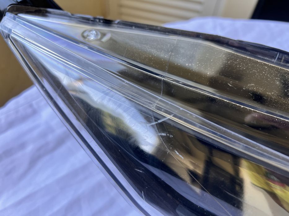 Farol direito Toyota Aygo 2016