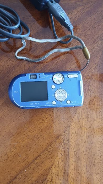 Sony Cyber-shot 5.1 MP 

Câmara digital Sony Cyber-sh