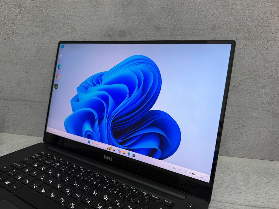Сенсорний ноутбук Dell Xps 15 9550/i7-6700HQ/Nvidia/4k ips/256gb ssd