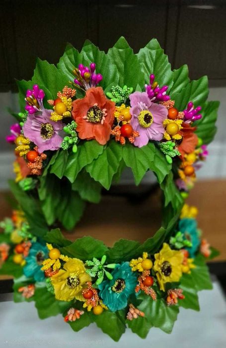 Вінок на голову ручної роботы