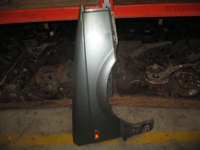 Guarda-lamas direito VOLKSWAGEN Passat (3A2, 35I)