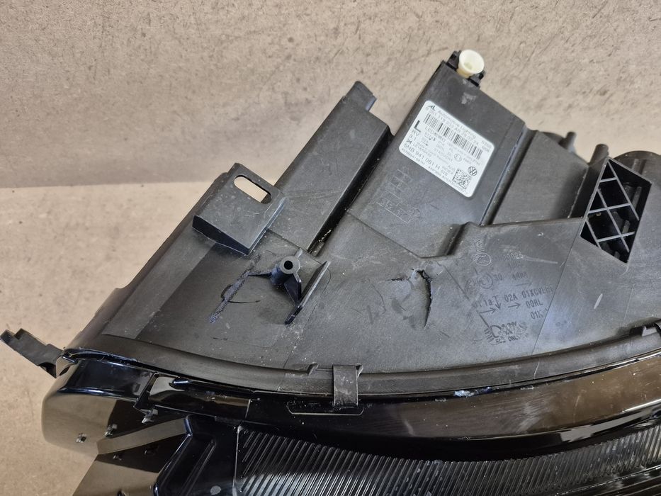 Volkswagen tiguan 5NB lift full led IQ light lewy europa