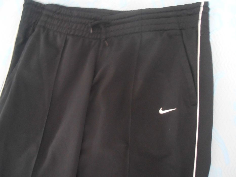 Calças da "Nike" original, novas tamanho M