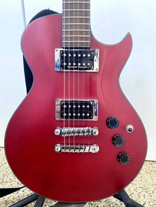 Guitarra Ibanez e Amplificador Marshall