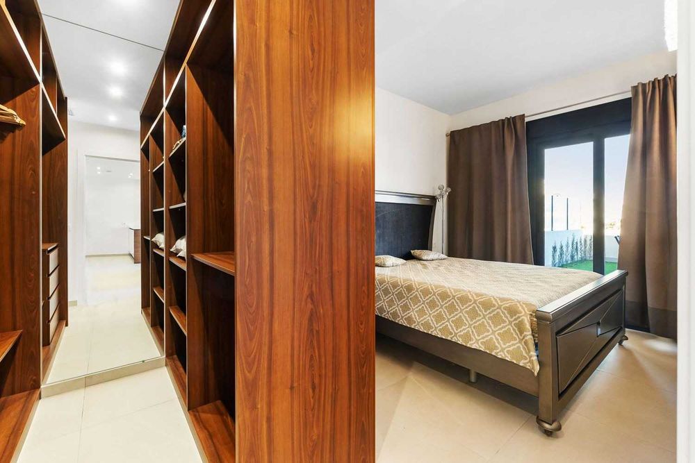 Oszałamiający apartament z 2 sypialniami 200 m od morza, Hiszpania