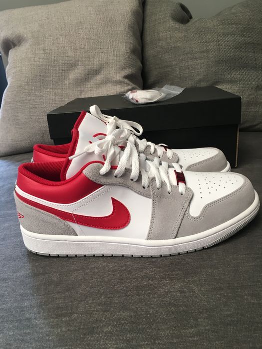 Air Jordan 1 Low SE Smoke Grey