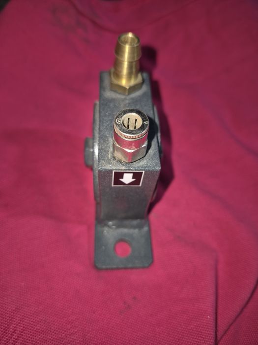 Пневматичний вібратор ВПК - 50