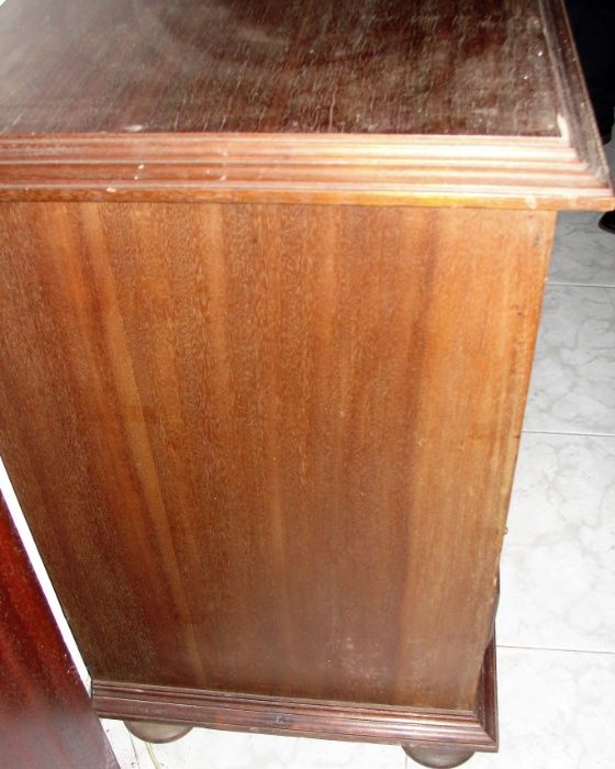 Comoda em madeira para recuperar