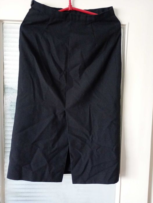 Ołówkowa ciepła, spódnica midi, rozmiar 38-40