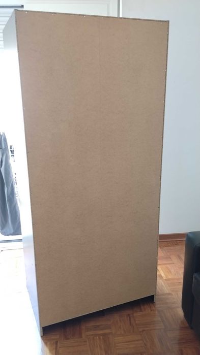 Roupeiro IKEA RAKKESTAD como novo