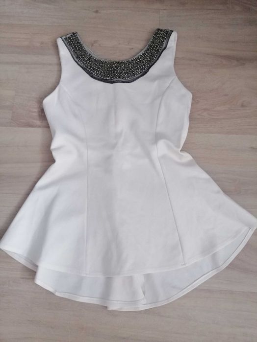 Sprzedam ubrania widoczne na zdjęciach