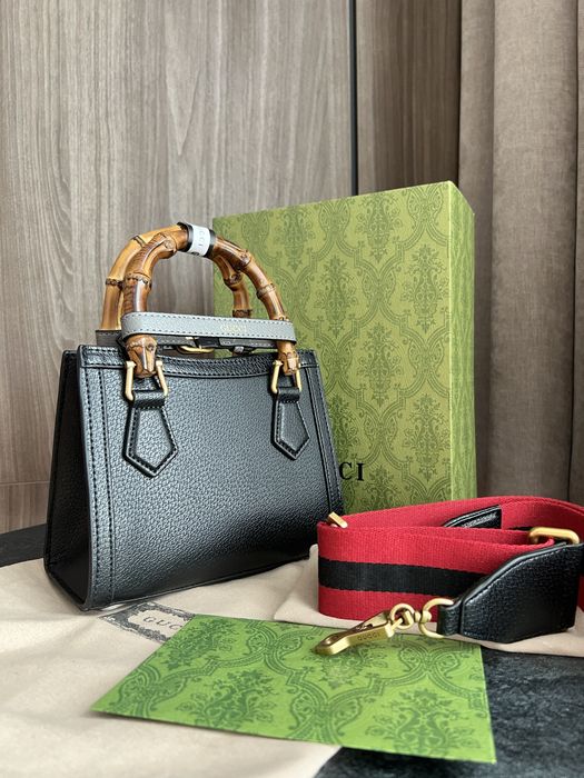 Сумка  Gucci Diana Small Tote