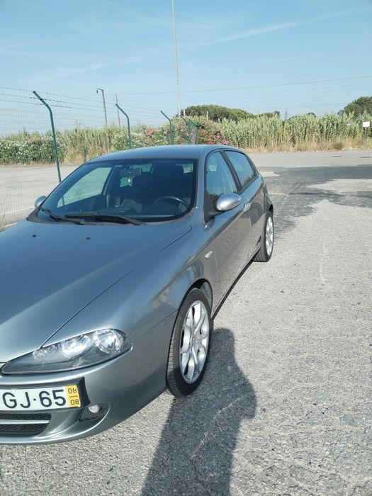 Alfa Romeo 147 TI 1.9 JtdM  versão rara estimado e só 149 Mil kilometros
