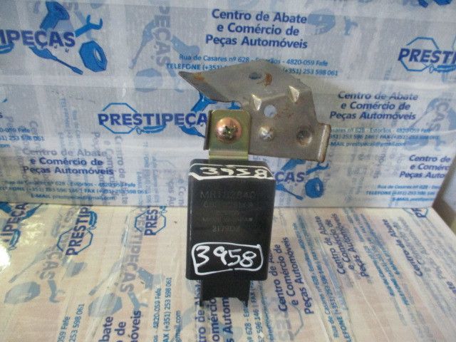 Botão / interruptor electromecânico / relé MITSUBISHI L 400 Combi (PD_