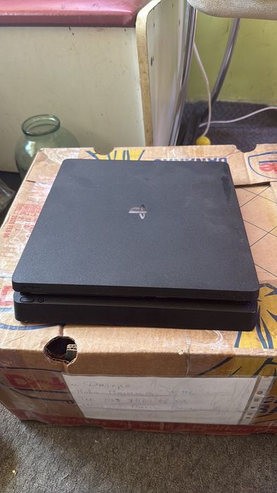 PlayStation 4 slim
