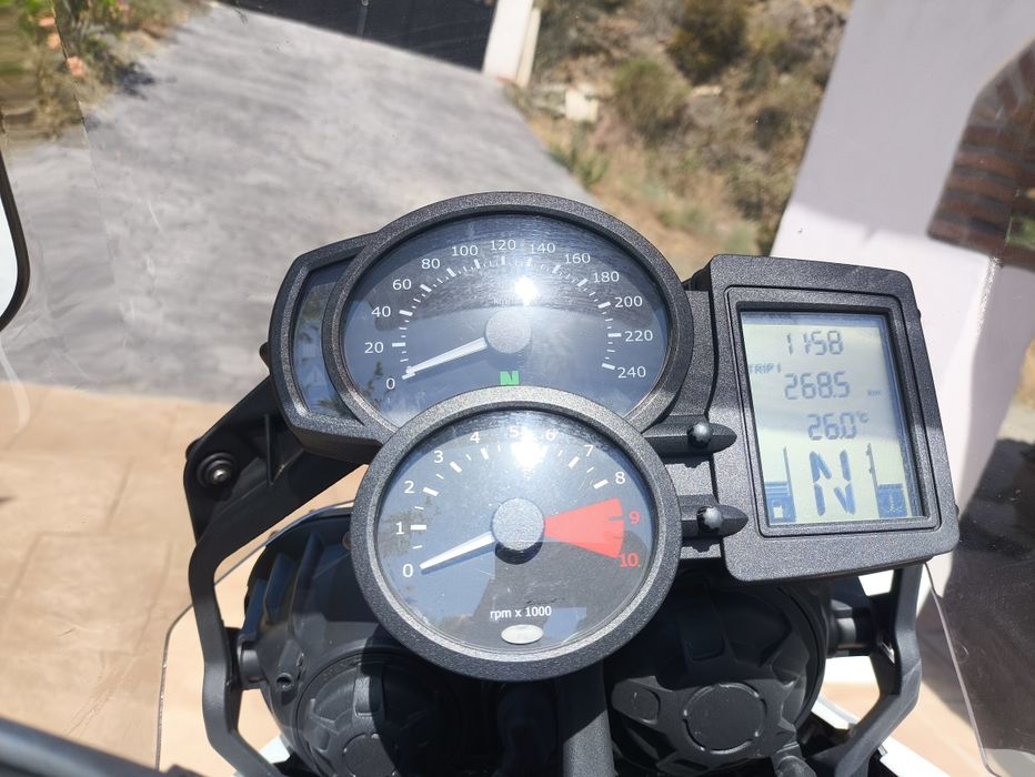 BMW F800GS Trophy (2012) – Apenas 17.000 km