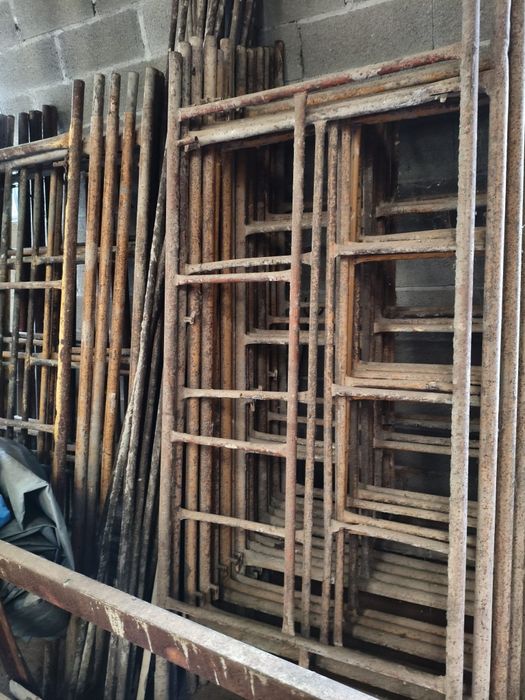 Andaimes em bom estado