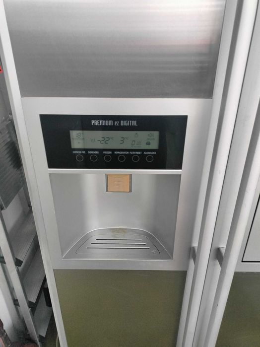 Okazja!!! Duża lodówka SIDE by SIDE firmy LG z barkiem