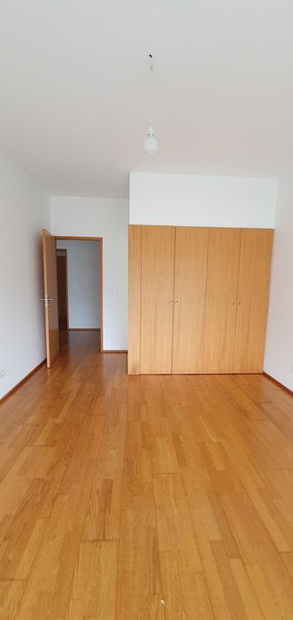 Apartamento T2 c/ Box – Frente à Universidade do Minho - Azurém