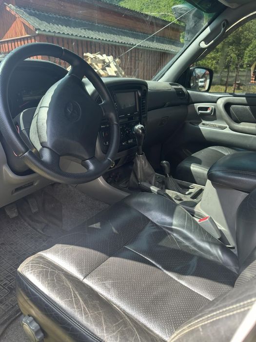 Toyota land kruiser 100