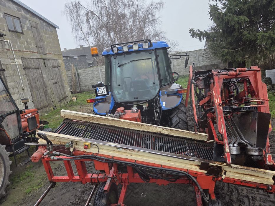 Witam Mam na sprzedanie kombajn do marchwi i pietruszki marki Simon