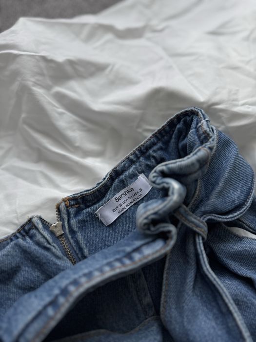 Джинсова спідниця Bershka
