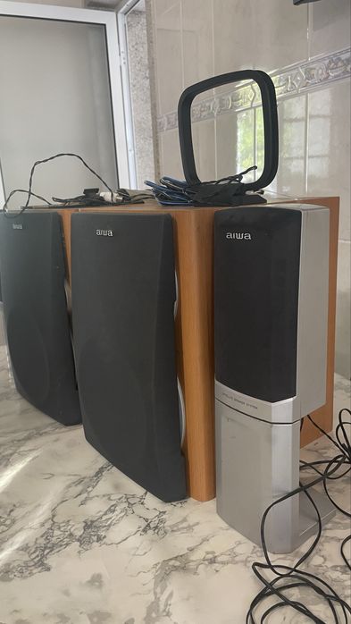 Colunas AIWA