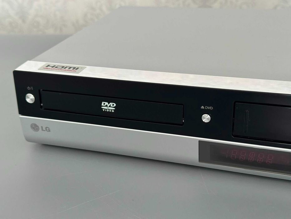 Magnetowid Combo DVD / VHS LG V192H HDMI