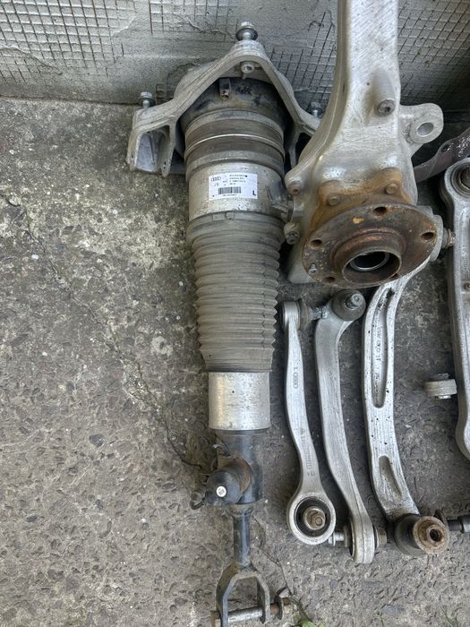 Поворотний кулак цапфа ауді audi a6 c6