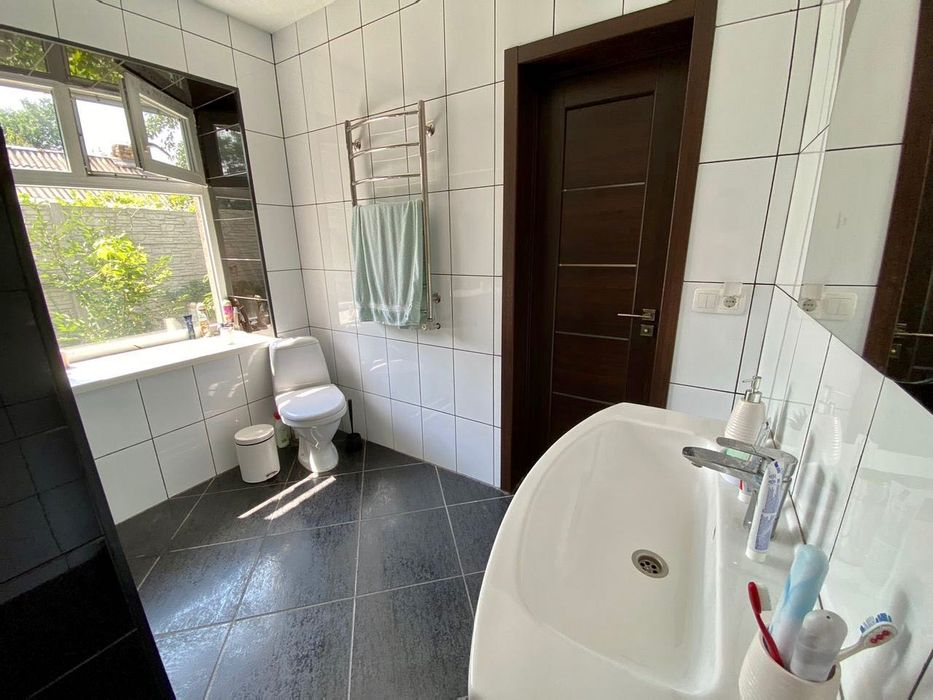 продам дом 143 кв. м 12 соток участок