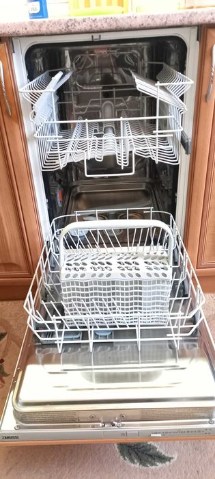 Посудомоечная машина ZANUSSI  ZDTS 101 (Италия)