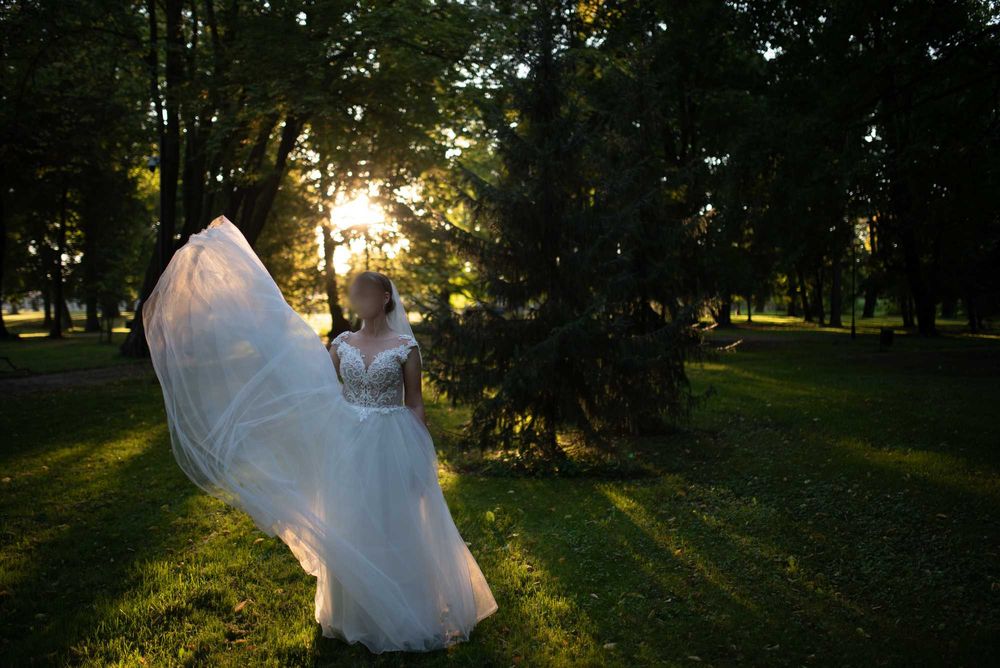 Suknia ślubna princessa brokatowa śmietankowa rozm. S/M