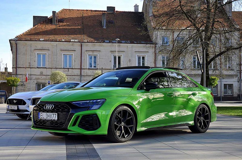 Mustangiem Cabrio 5.0 do Ślubu? Ostatnie wolne terminy!