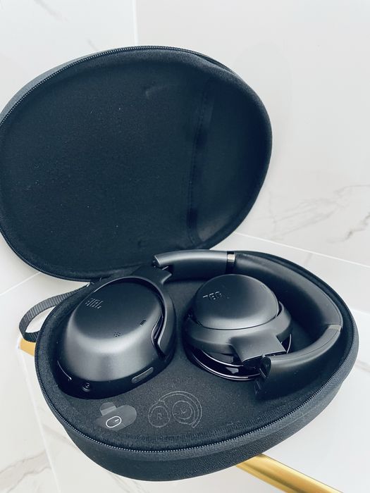 Sluchawki JBL Tour One M2