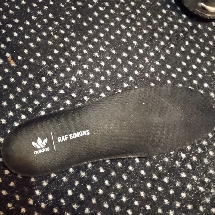 Кросовки adidas raf simons ozweego