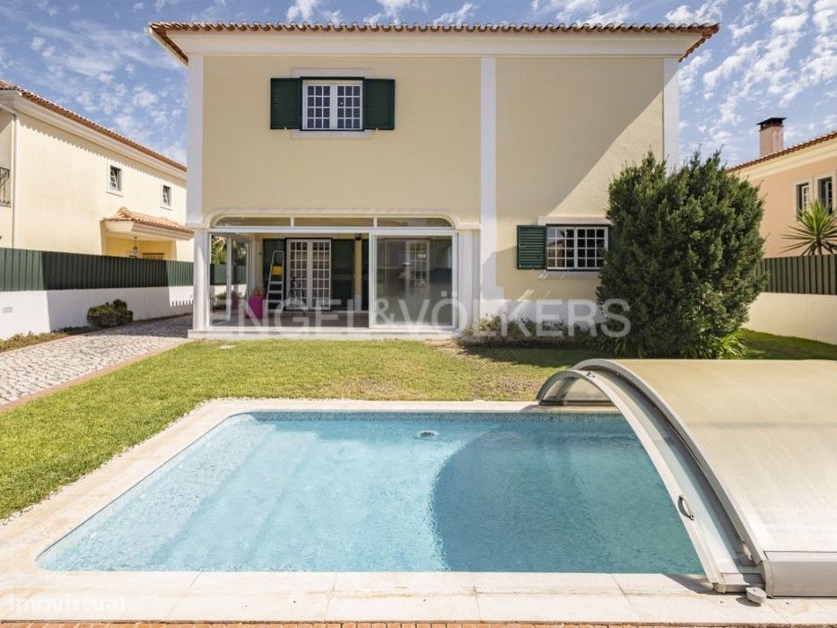 Moradia T3 em Azeitão com piscina e acabamentos de excelência