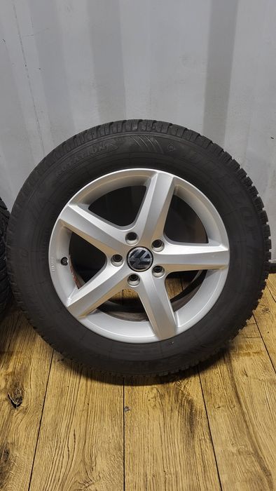 Felgi VW 16" 5x112 z oponami 215/60 R16 Passat B8 B7 CC Superb