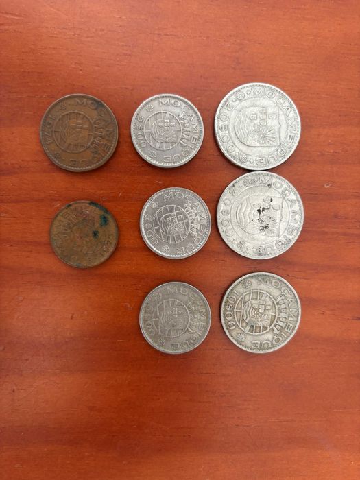 Moedas comemorativas 100 escudos