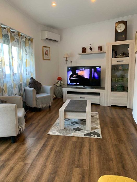 Vendo T2 metro Odivelas