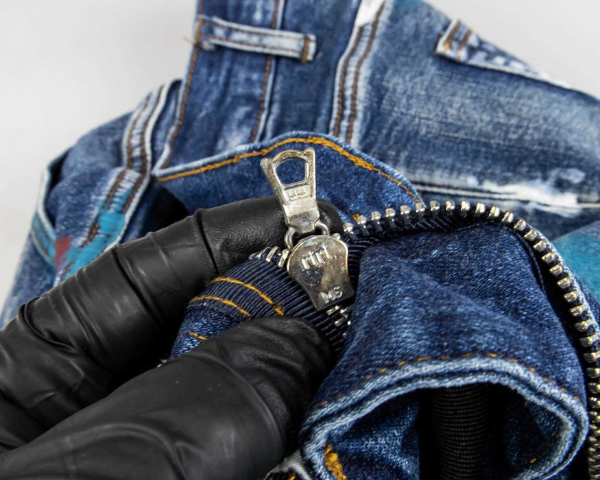 Модные джинсы от дорогого бренда AMIRI.Dsquared 2