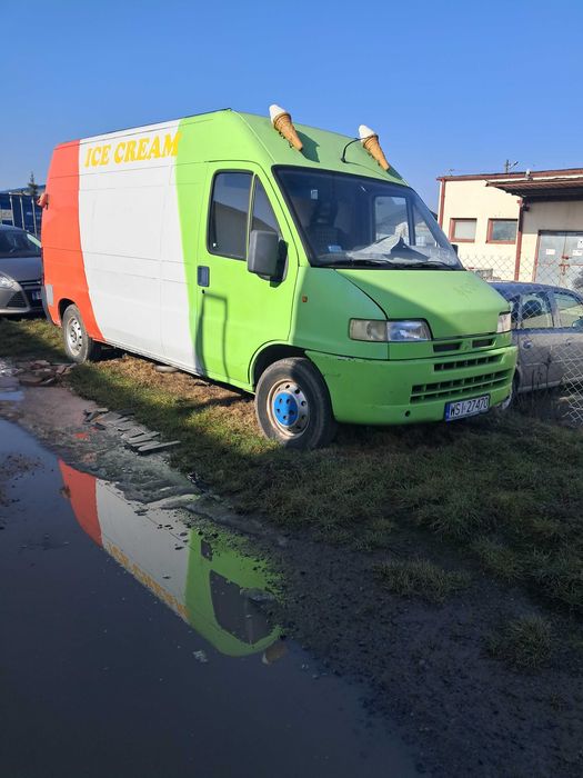 Dostawczy lodziarnia