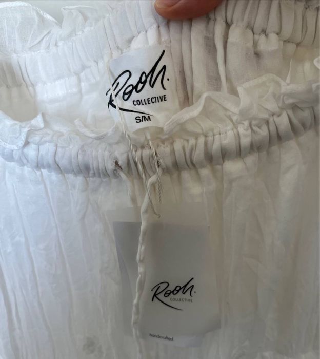 Rooh collective ESHA II біле плаття з відкритими плечами