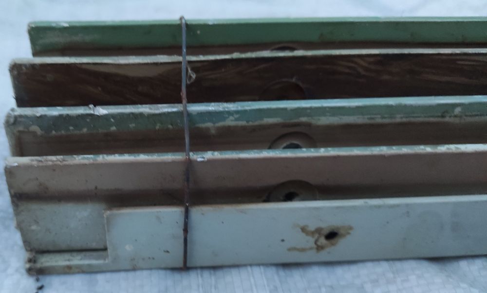 Уголки алюминиевый