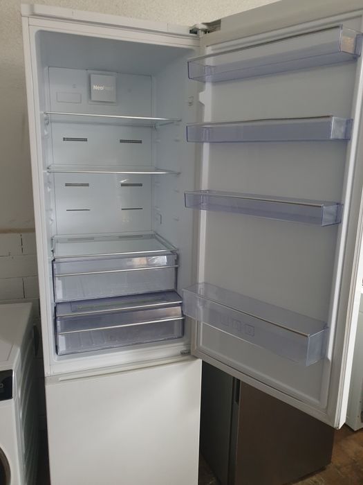 Lodówka Beko no Frost 200cm  zadbana, po przeglądzie gwarancja