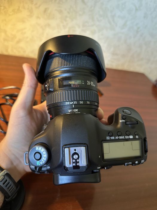 Canon 5D Mark III + об'єктив EF 24-105, нова: 34 500 грн
