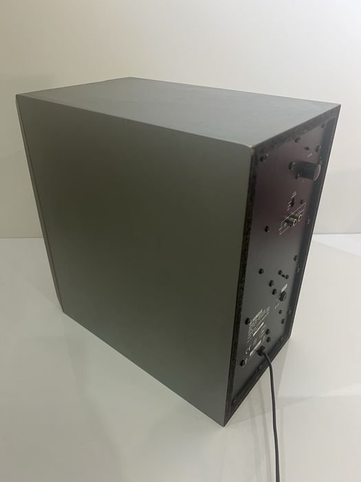 Wierza stereo Yamaha SW - P130