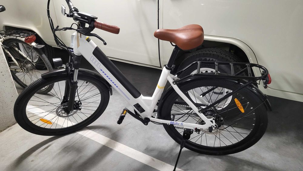 Nowy rower elektryczny iScooter Ucitys biały - z silnikiem 250W