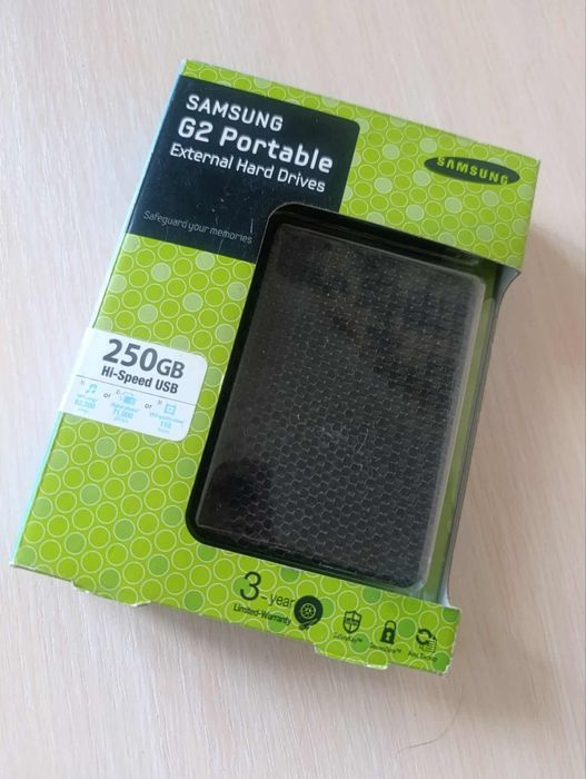 Зовнішній жорсткий диск Samsung portable G2 250гб